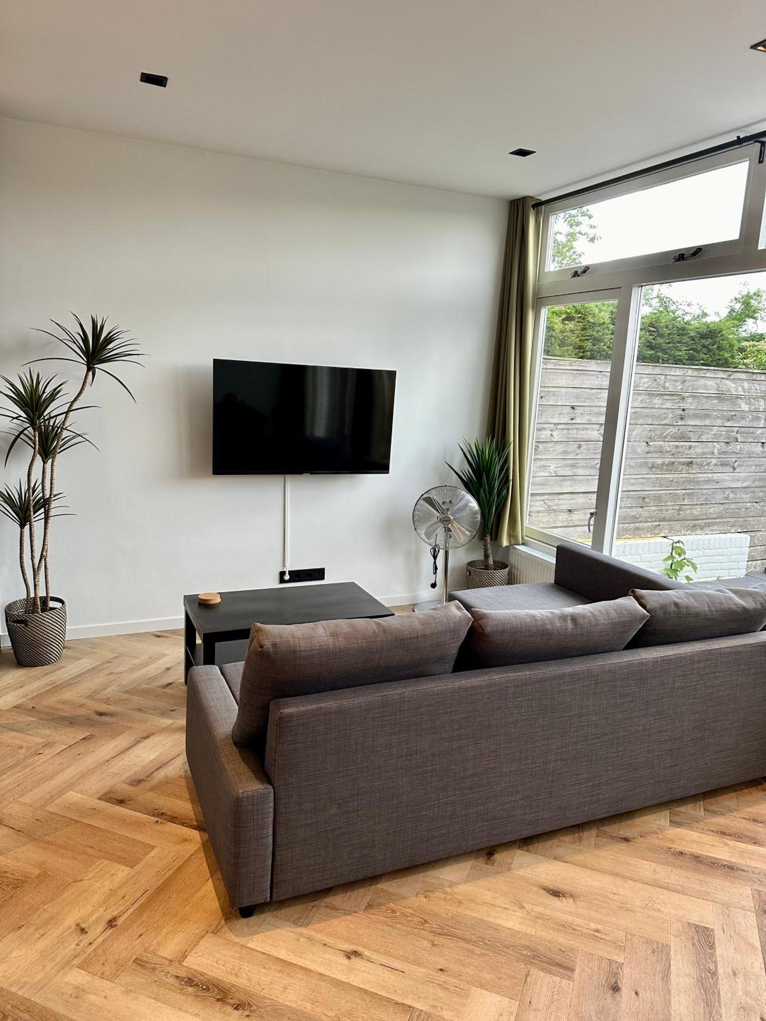 Eight Apartment Zandvoort Bagian luar foto